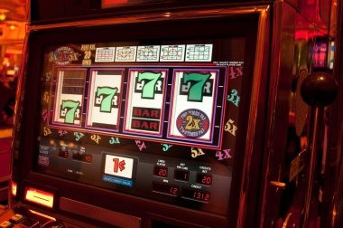 Multi-player Texas Hold'em Bonus table view showing dealer and multiple player seats